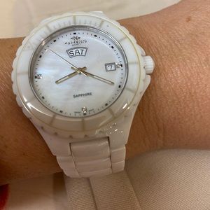White largg watch